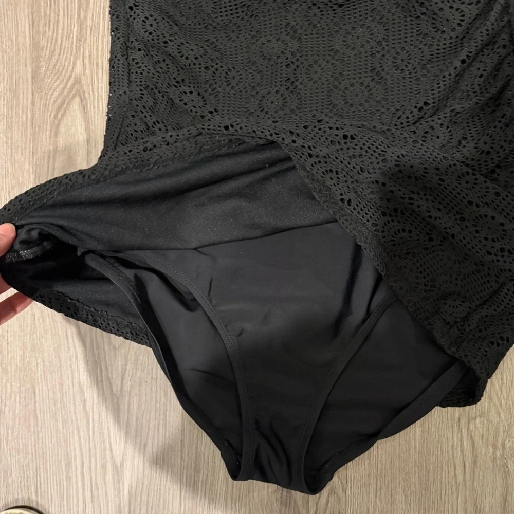 Merona Black Lace One-Piece Halter Swimsuit size Medium
